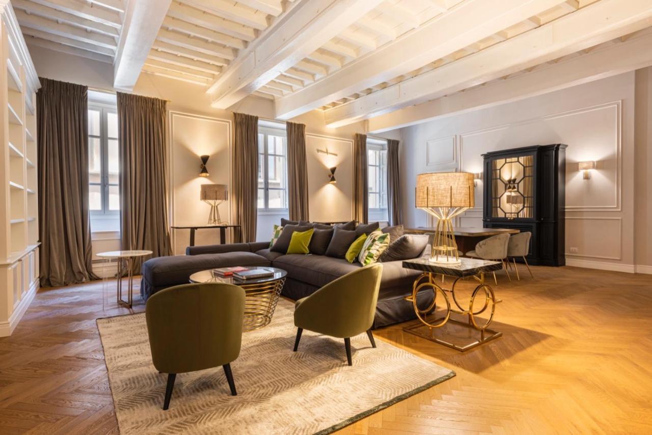 Apartment Borgo Albizi Penthouse Florenz